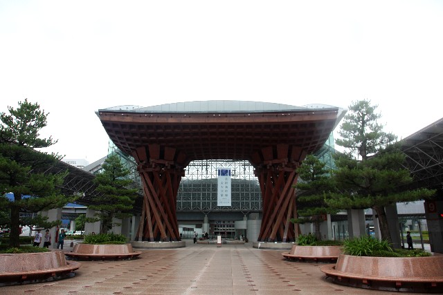kanazawa-eki